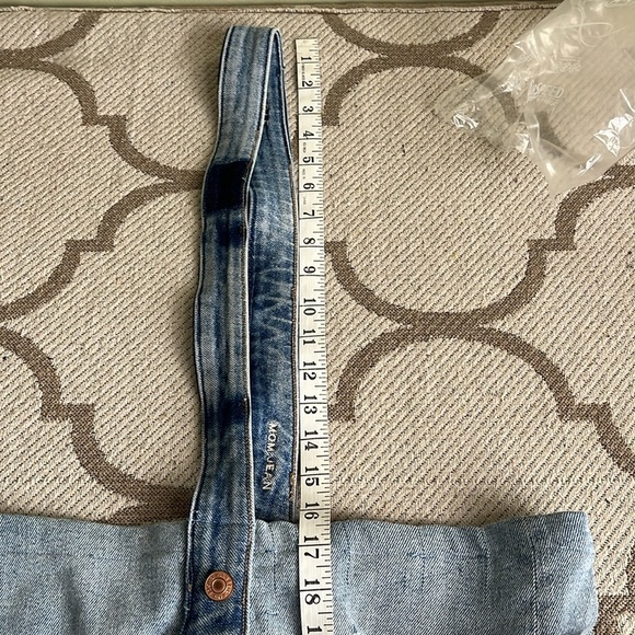 ♻️ Denim Upcycled open top long strap distressed denim tote bag - Picture 12 of 13